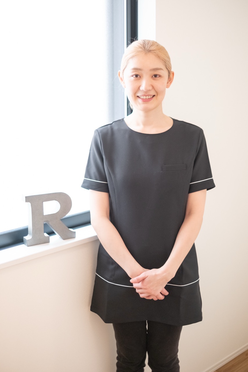 エスティシャン Rina